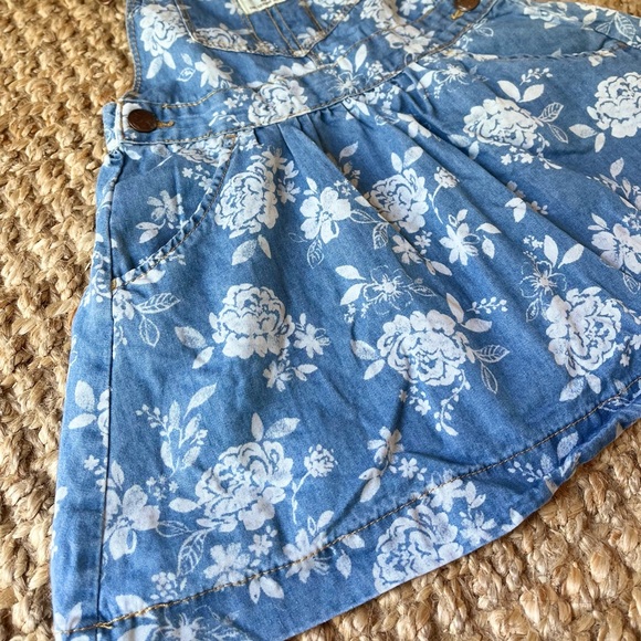 🌸 vintage oshkosh floral print overall dress - Picture 2 of 8